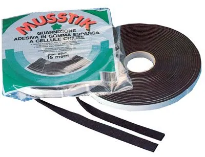 Guarnizione Nera Adesiva "MUSSTIK"